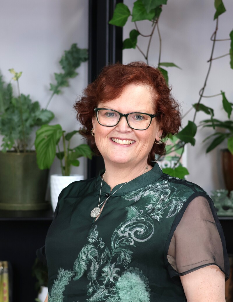 Dr Michelle Oliver